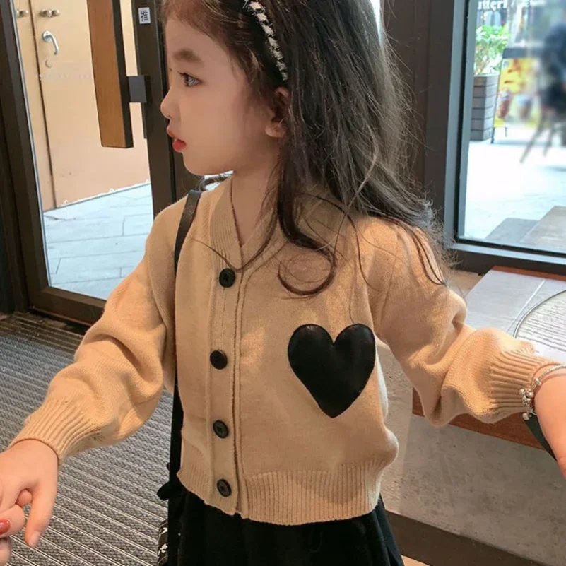 Baby Clothing Jumpers - 2023 春秋女の子ジャンパー愛カーキ幼児男の子トップスセーターカーディガン子供のセーター子供服ベビー服